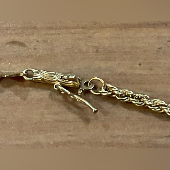 Beverly Hills Gold: 14k.Puffy triple heart rose gold, yellow gold rope bracelet. - Picture 5 of 10